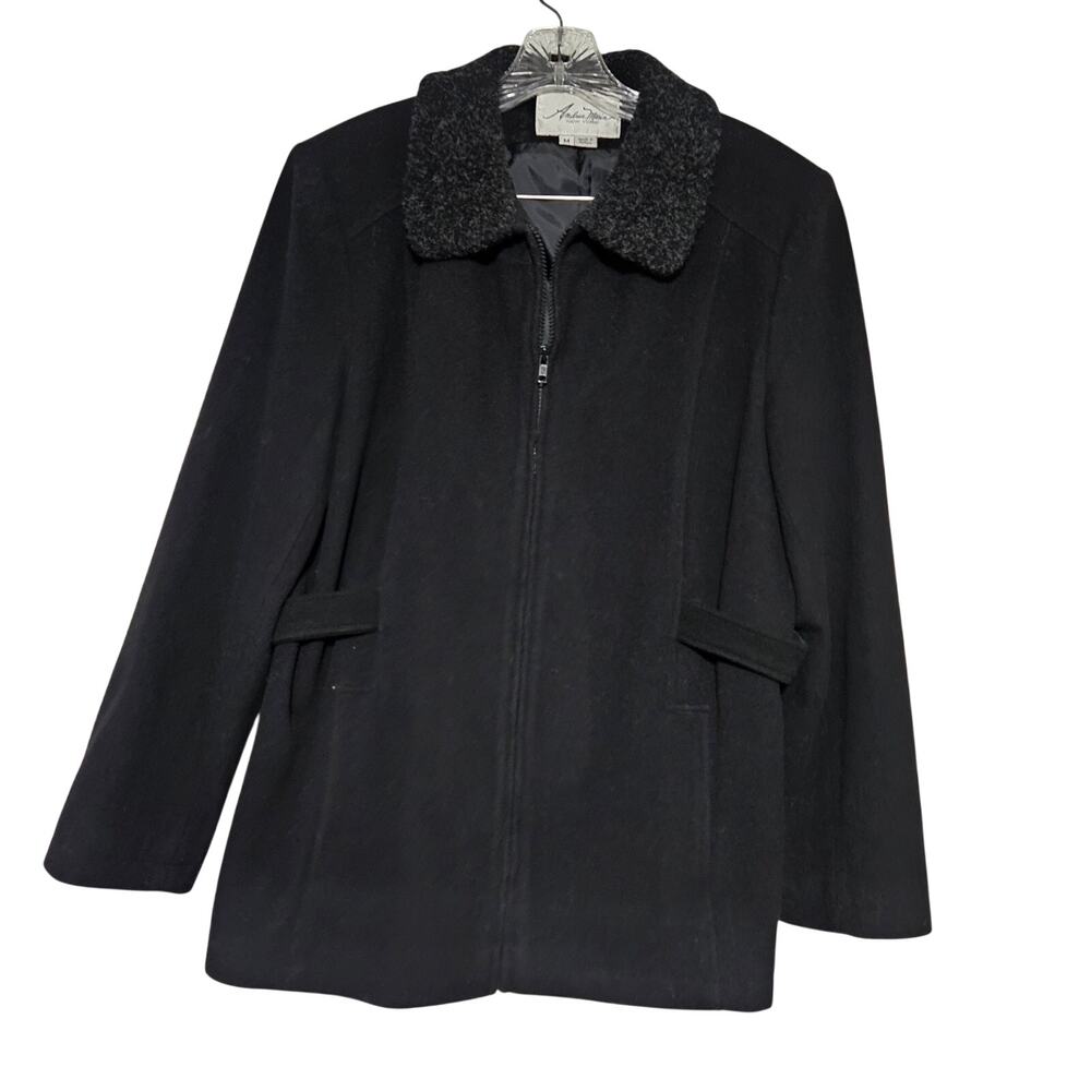 Andrea Marin New York Medium Vintage Black Wool Blend Coat Heathered Collar Glam